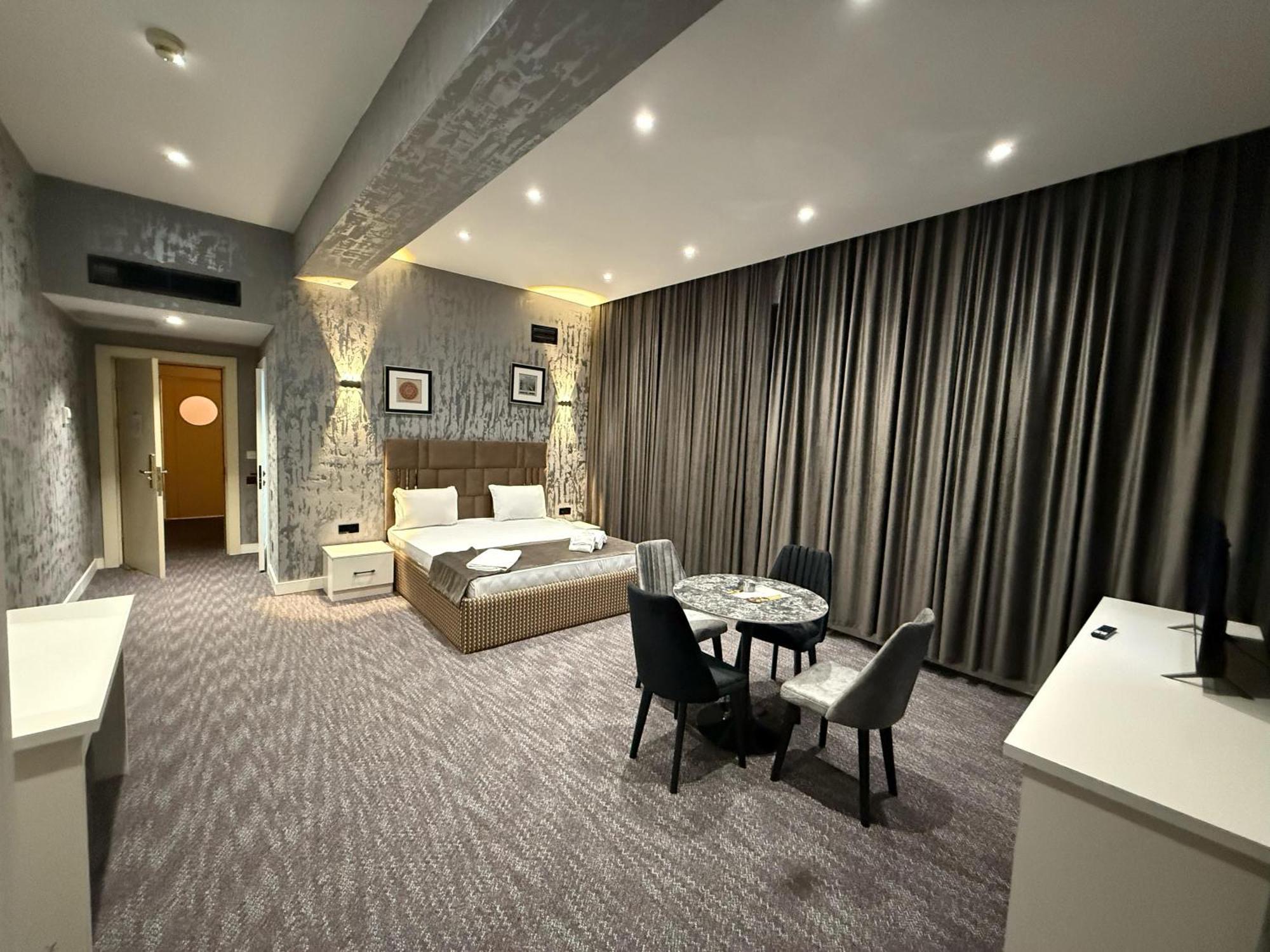 Black Mont Inn Hotel Baku Exterior photo